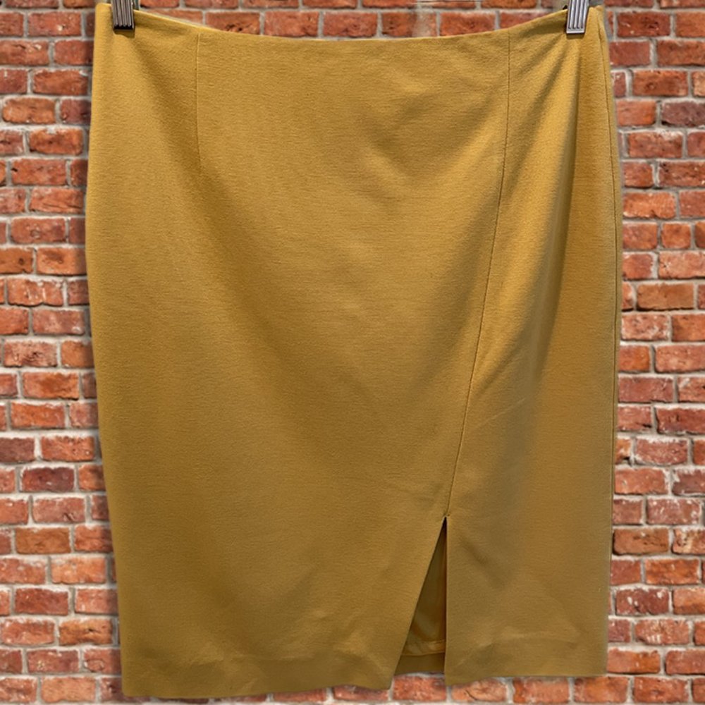 Antonio Melani Knit Pencil Skirt in Gold | Size 12